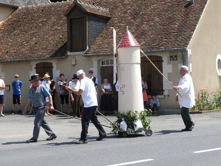 Le moulin pendant le dfil